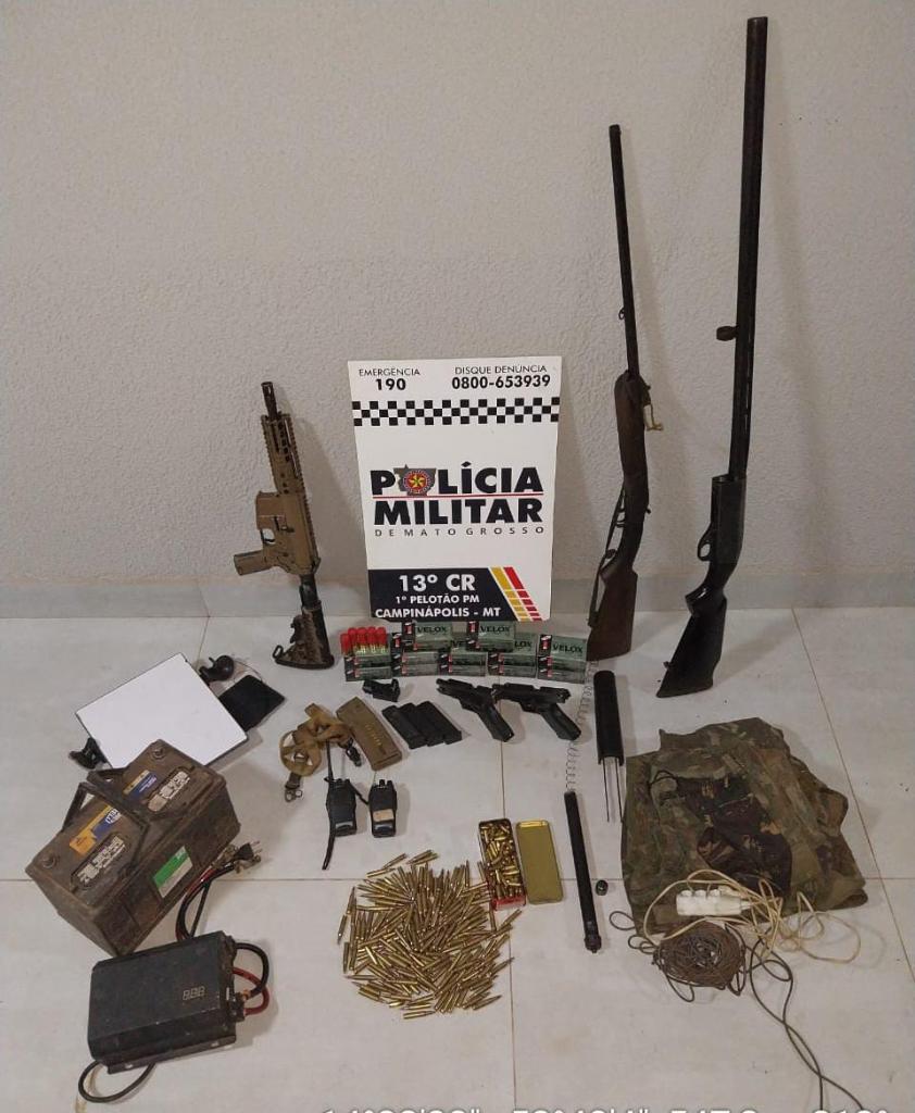 Polícia Militar prende faccionados com fuzil, espingarda, pistolas e mais de 300 munições
