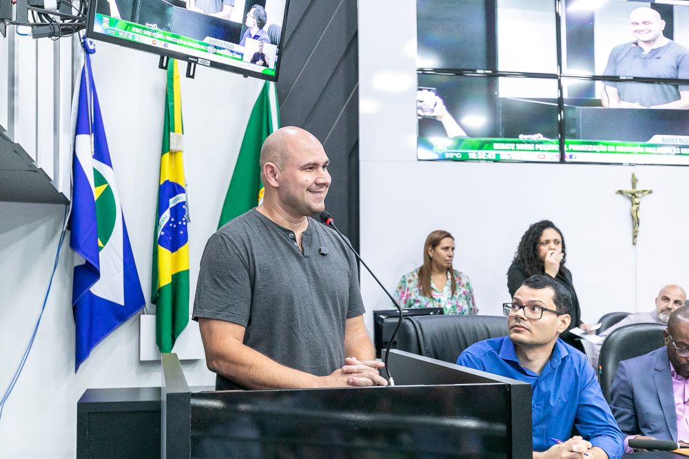 Prefeito propõe PPP para escolas sem impacto na contratação de professores