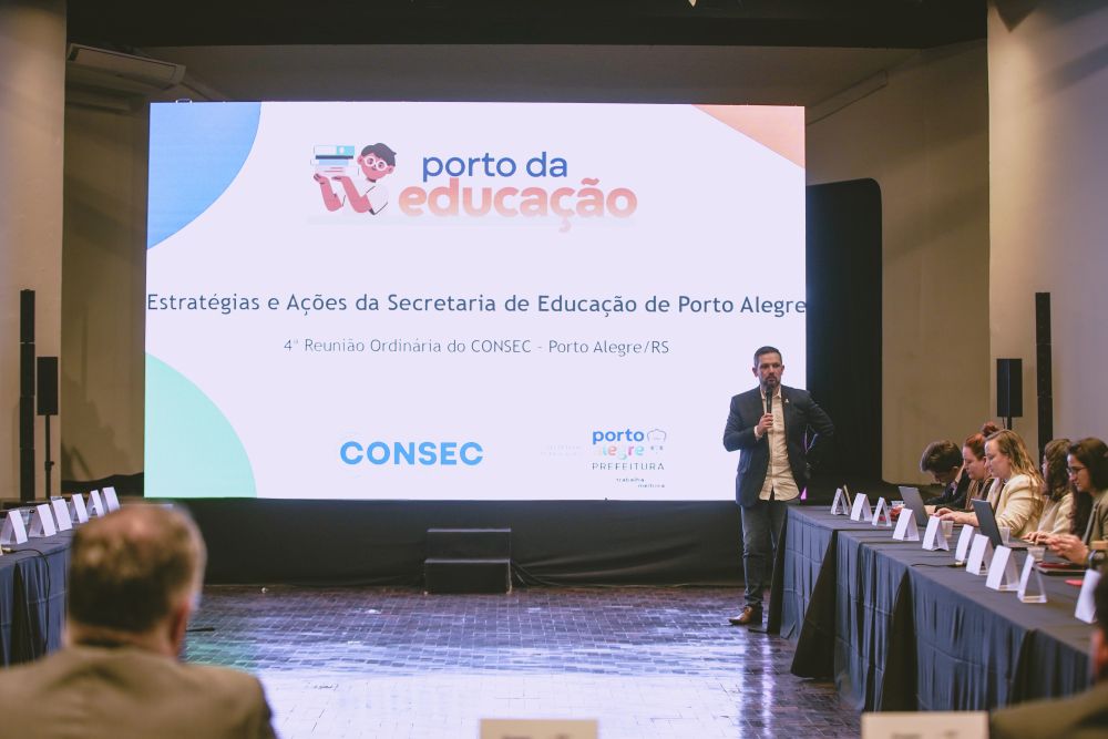 Secretário de Educação participa de evento no RS para discutir políticas públicas
