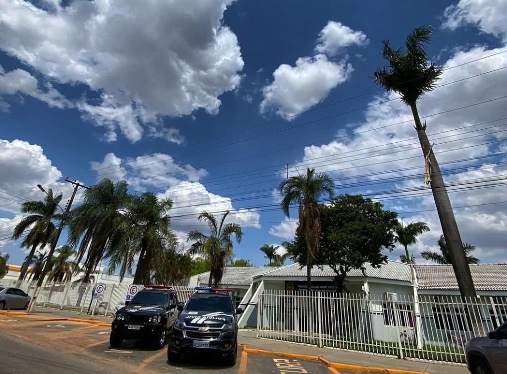 Homem que ameaçava divulgar fotos íntimas de ex-companheira é preso pela Polícia Civil em Lucas do Rio Verde