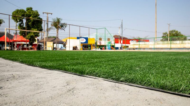 Prefeitura de Cuiabá promove jogo teste em novo campo da Praça do Pedra 90