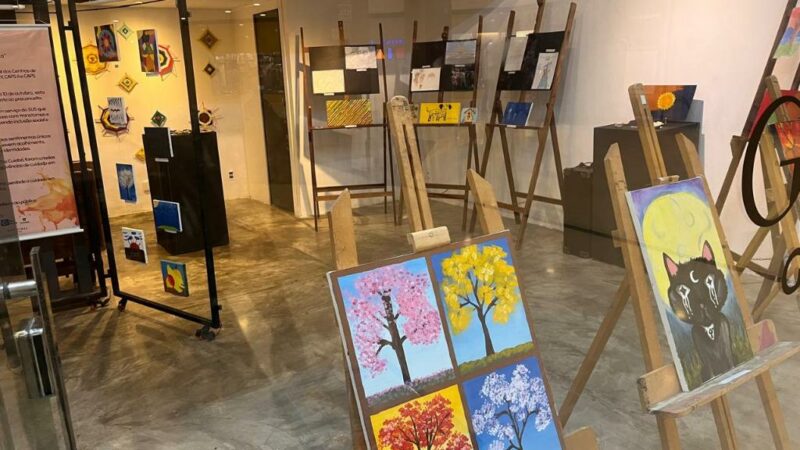 SES e Prefeitura de Cuiabá promovem exposição de saúde mental em shopping