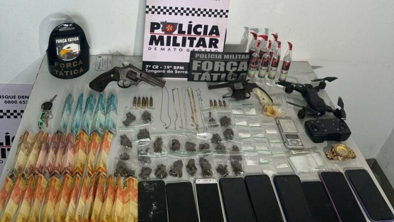 Polícia Militar prende seis homens por roubo a residência em Tangará da Serra