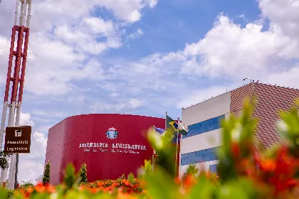 Semana tem sessões plenárias, seminário e agenda de comissões na ALMT